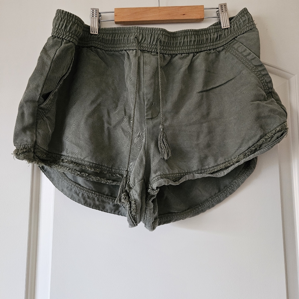 Loft Fridge Shorts